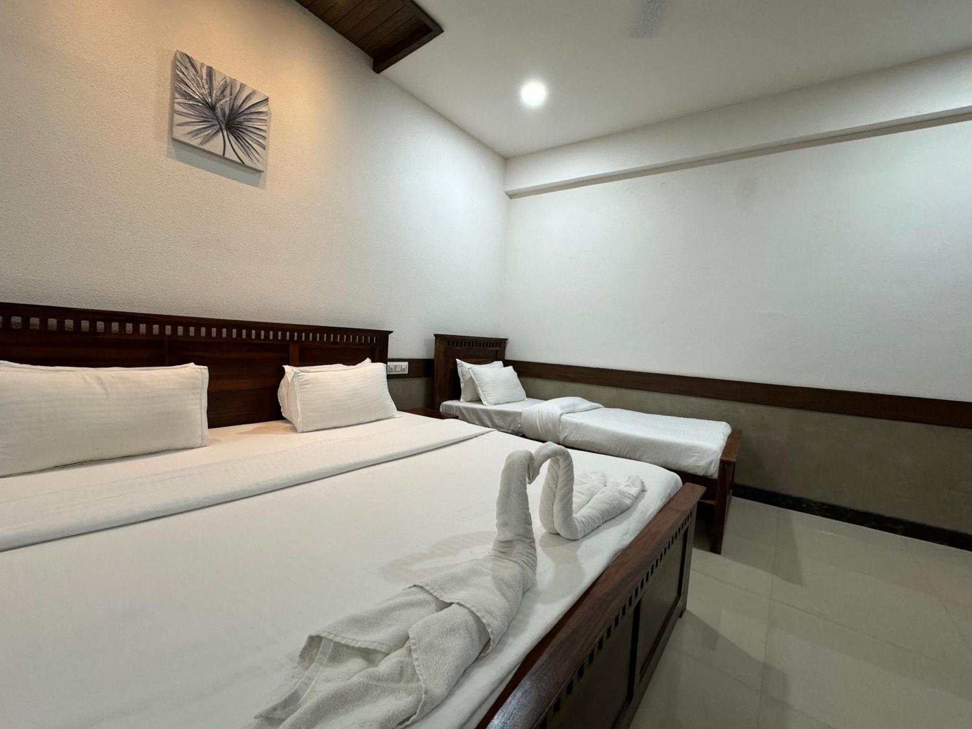Hotel Tirth By Sonu'S Ujjain Kamer foto