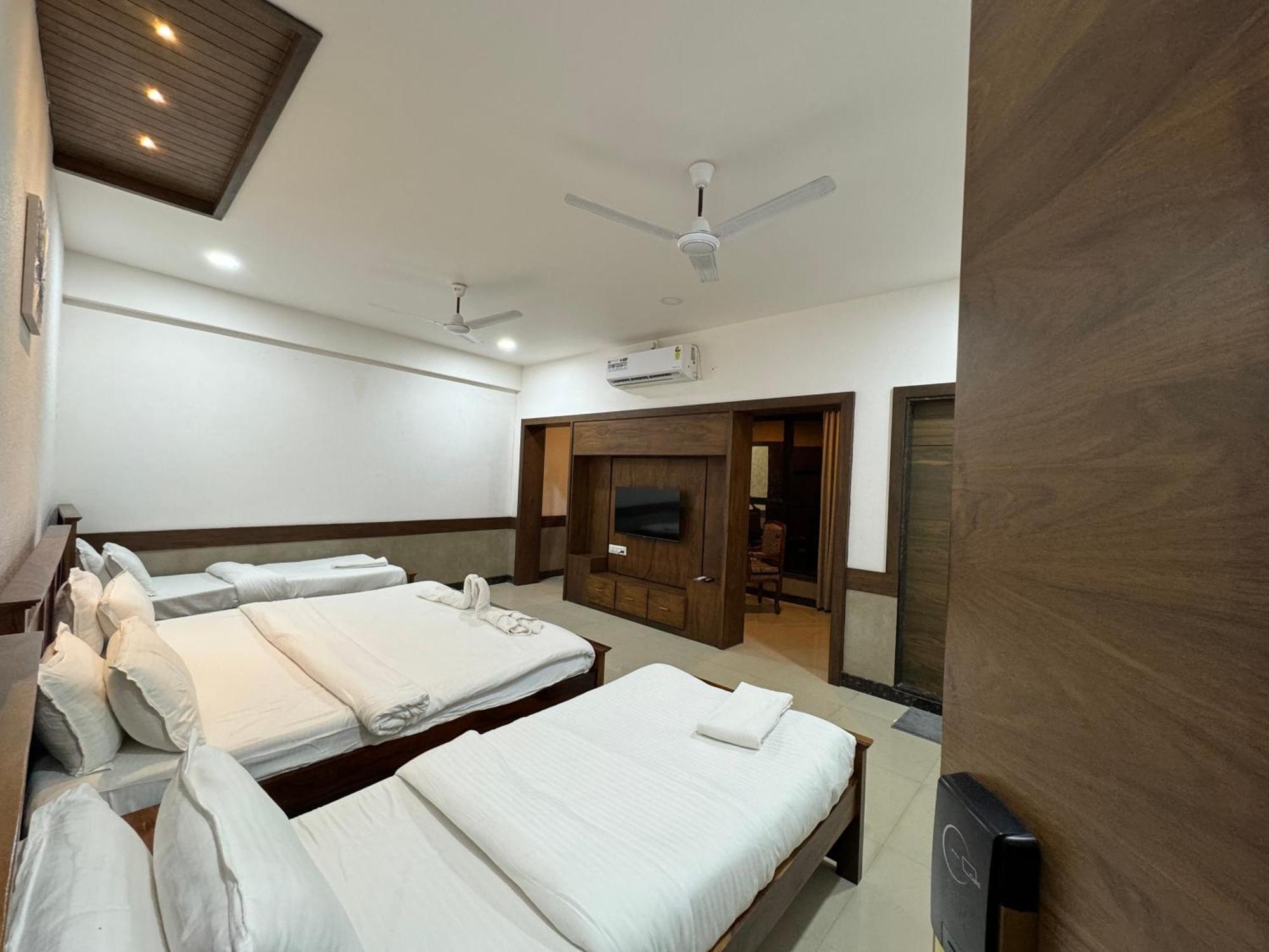 Hotel Tirth By Sonu'S Ujjain Kamer foto